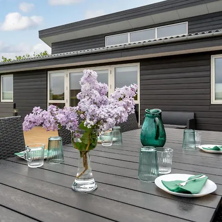 Дом отдыха Stunning In With Wifi