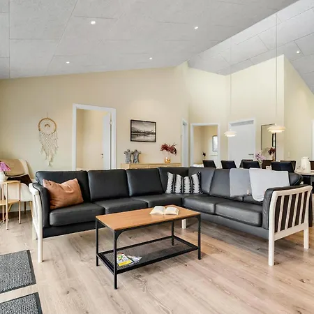 Stunning In With Wifi Holiday home